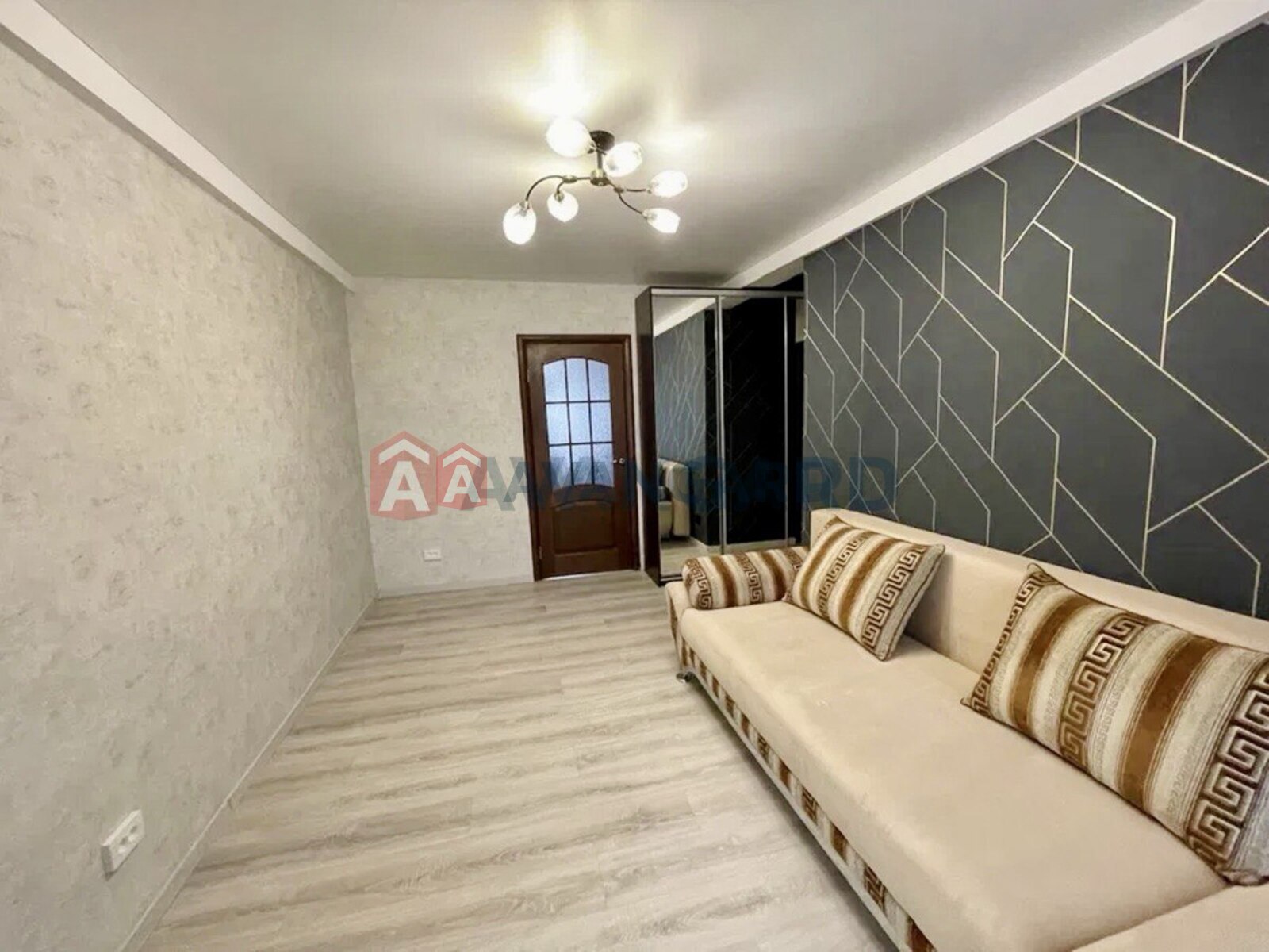 3 ��. ��������, 69/45/7 ��. �., 9/9 ������ ���� 2