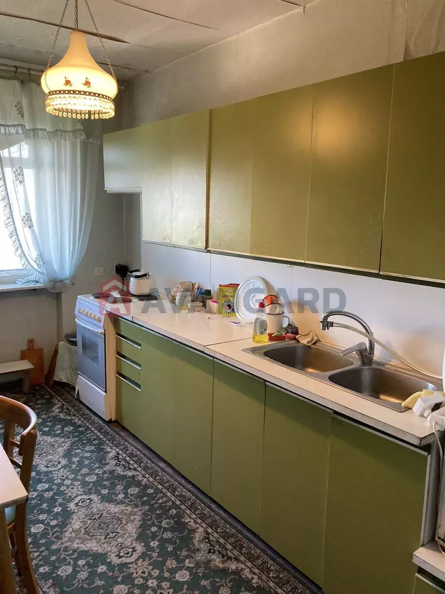 3 ��. ��������, 70/-/9 ��. �., 11/12 ������ ���� 1