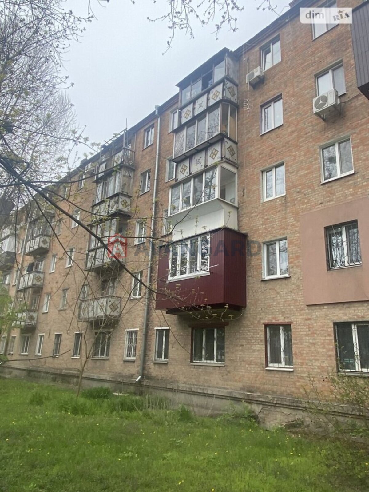 1 ��. ��������, 28/14/6 ��. �., 3/5 ������ ���� 5