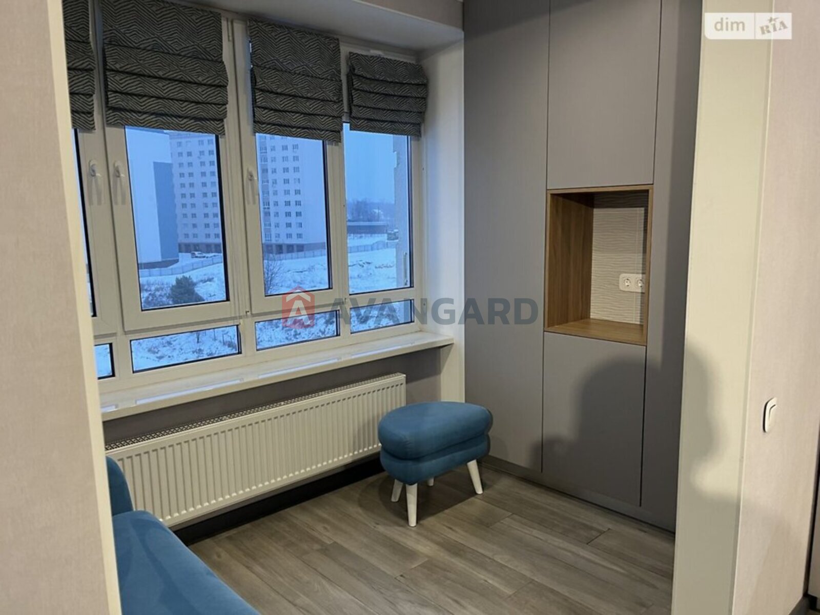 3 ��. ��������, 97/-/- ��. �., 8/10 ������ ���� 24