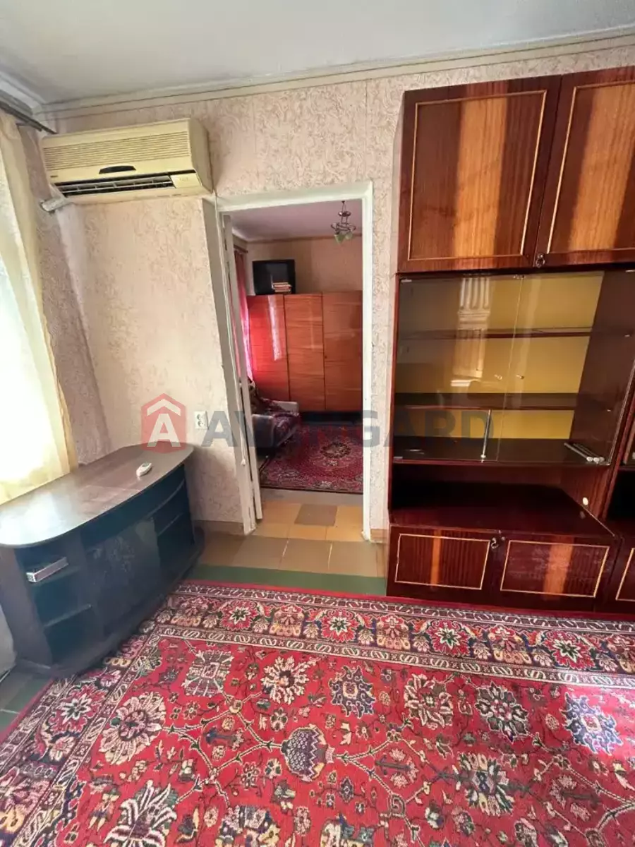 3 ����. ��������, 56/36/7 ��. �., 9/9 ���� ���� 9