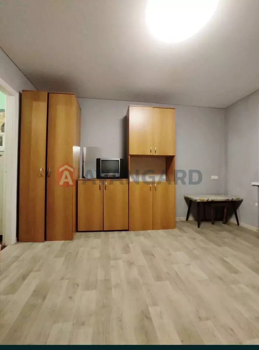 1 ��. ��������, 19/-/4 ��. �., 1/5 ������ ���� 7