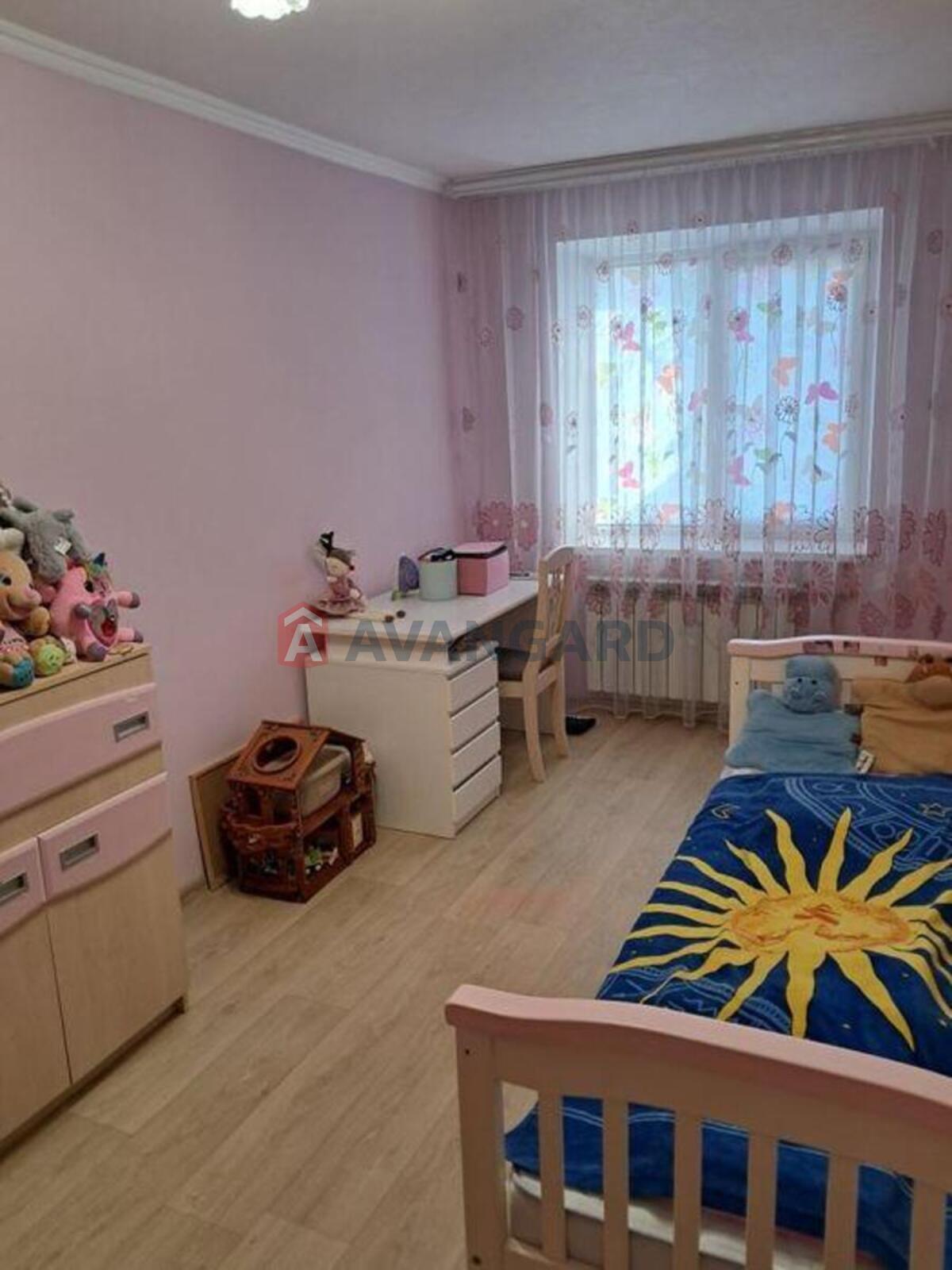 3 ��. ��������, 63/-/5 ��. �., 3/5 ������ ���� 6