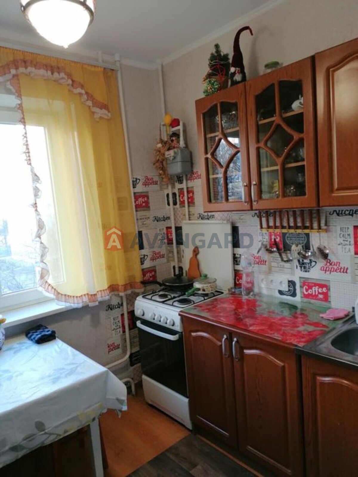 1 ����. ��������, 38/-/8 ��. �., 3/10 ���� ���� 10