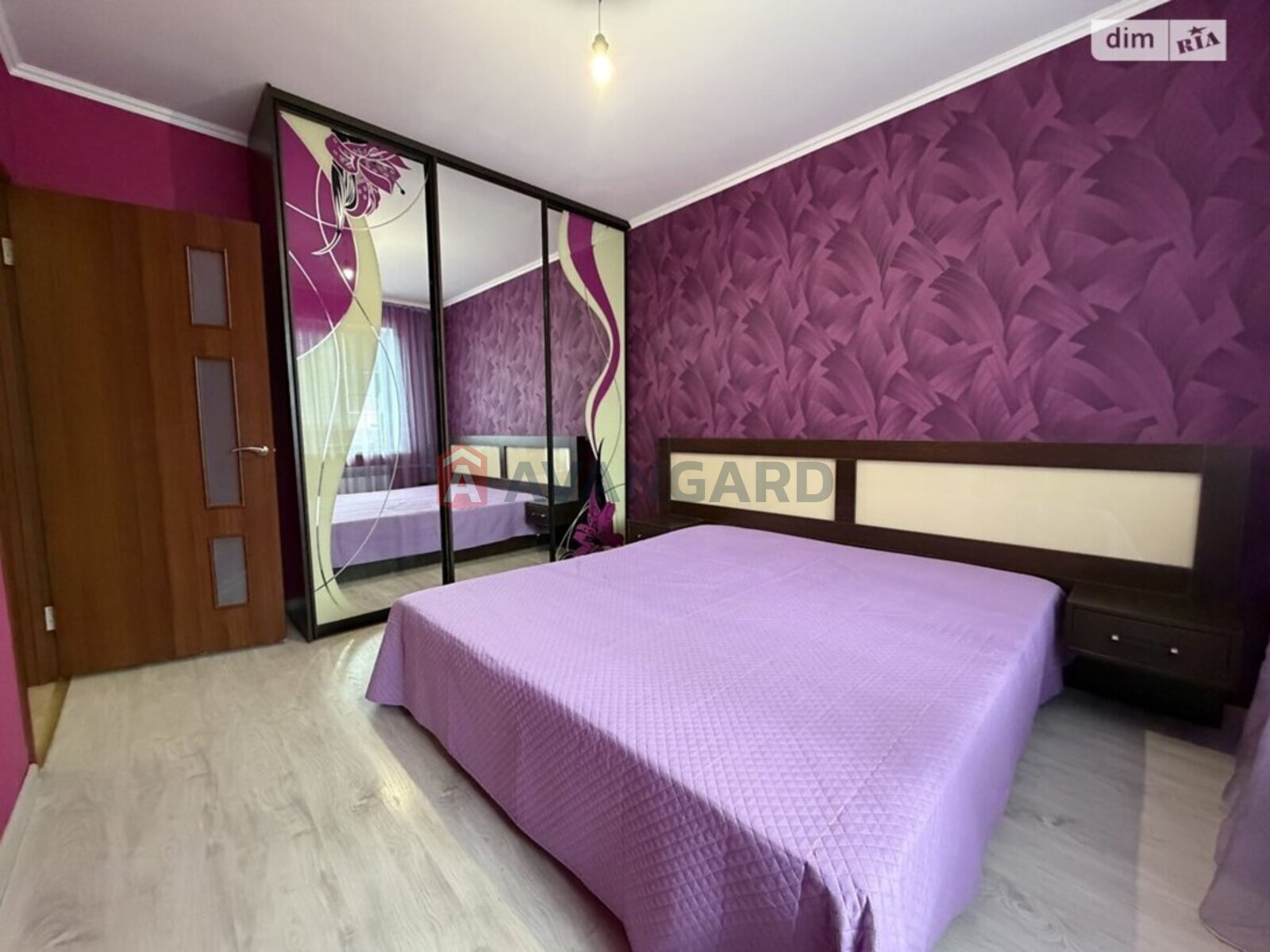 4 ��. ��������, 86/-/- ��. �., 7/9 ������ ���� 16