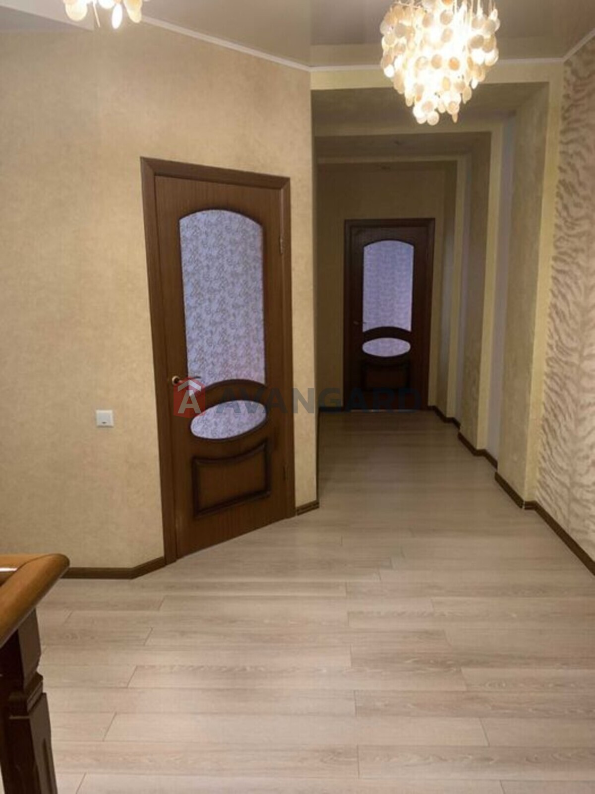 4 ��. ��������, 134/-/12 ��. �., 10/12 ������ ���� 5