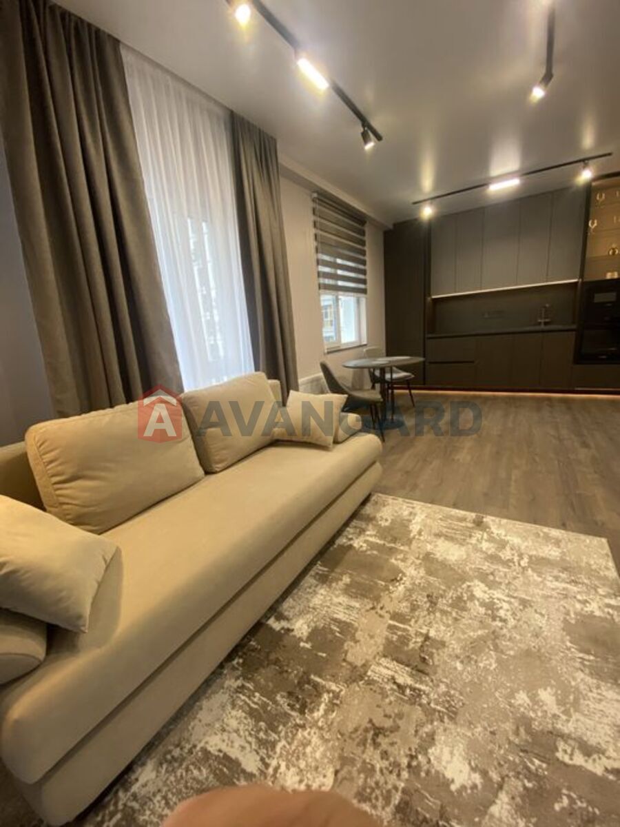 1 . , 41/-/20 . ., 10/21   3