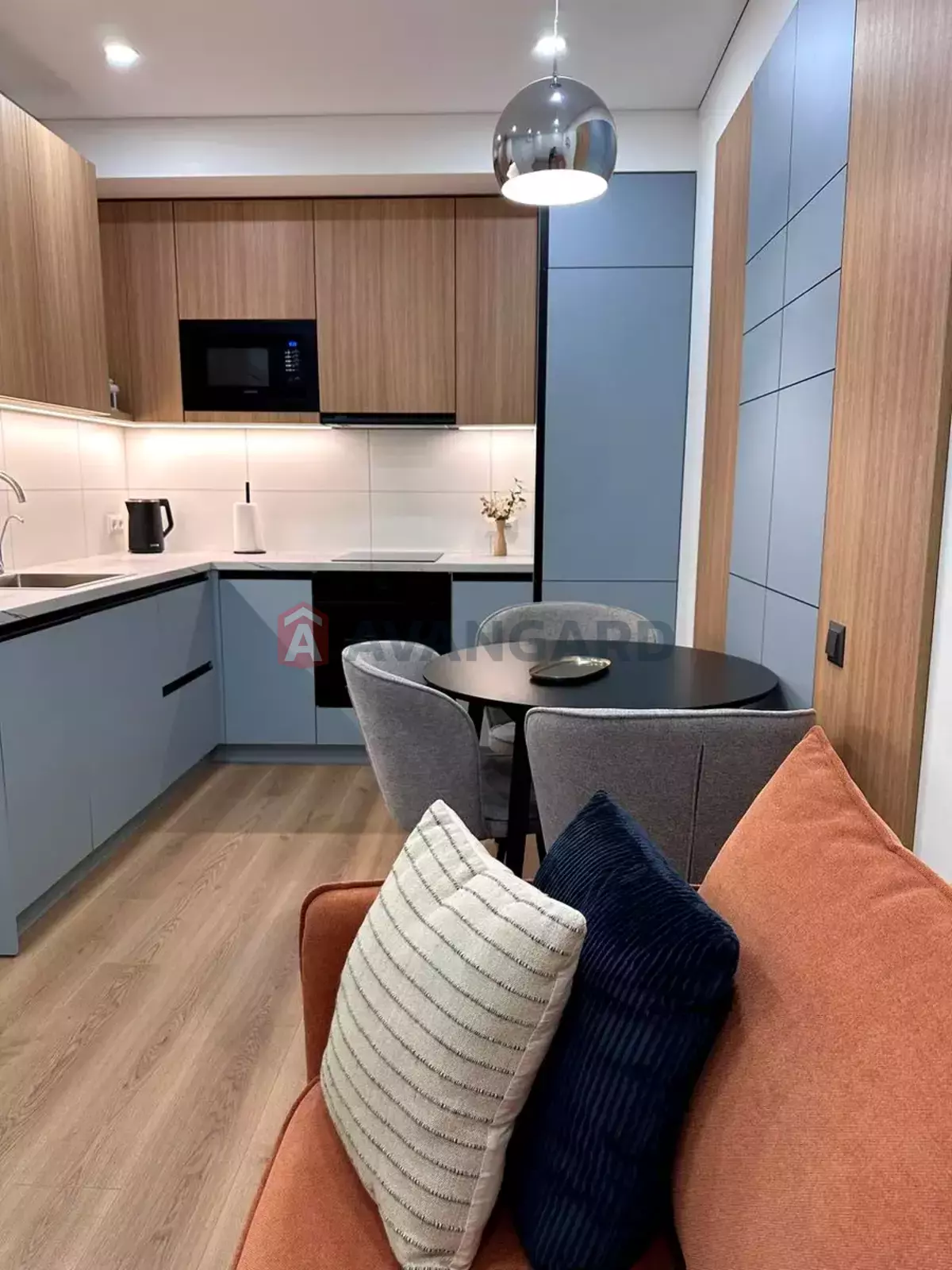 1 ��. ��������, 41/-/15 ��. �., 12/16 ������ ���� 5