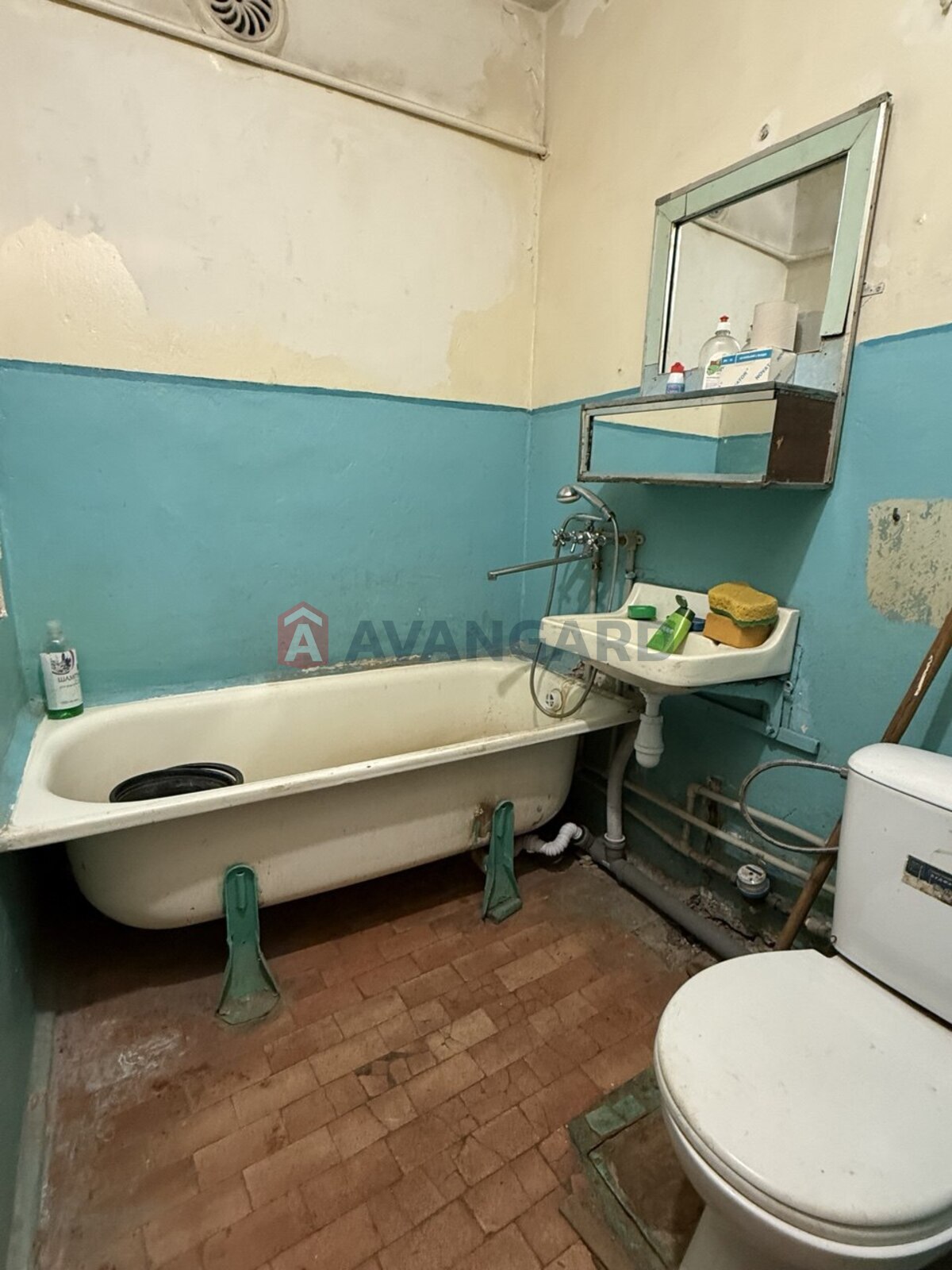 1 ��. ��������, 33/19/5 ��. �., 5/5 ������ ���� 4