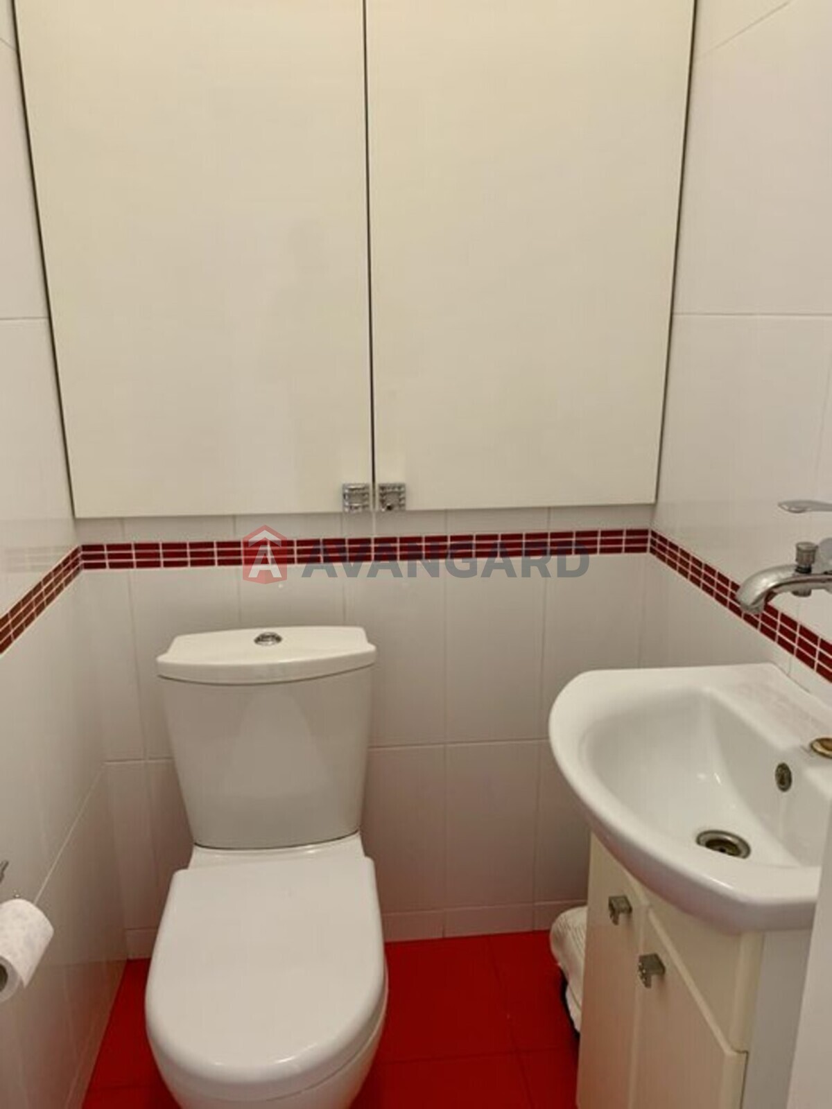 3 ��. ��������, 70/-/8 ��. �., 1/10 ������ ���� 24