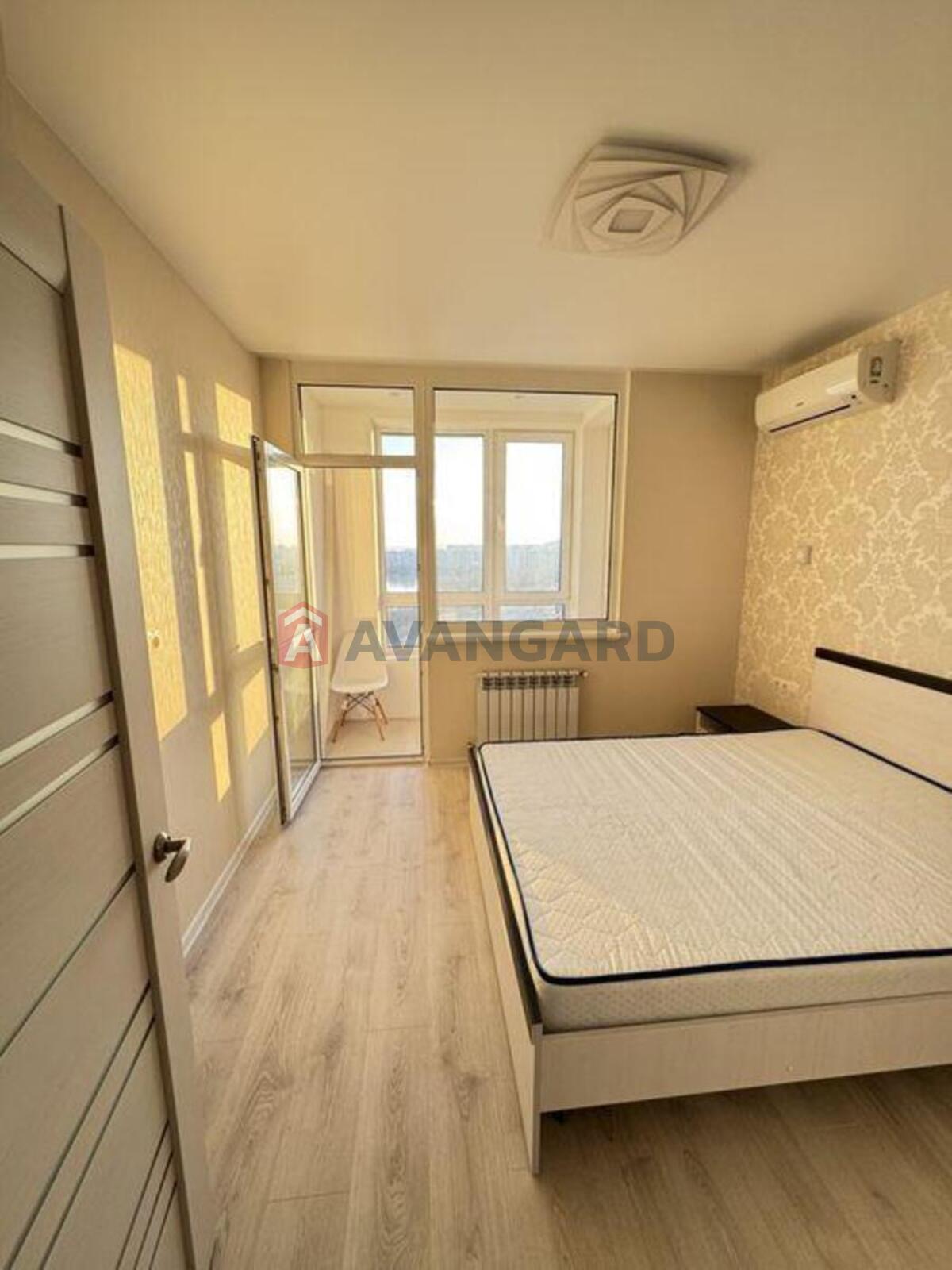 1 ��. ��������, 40/-/17 ��. �., 22/26 ������ ���� 4