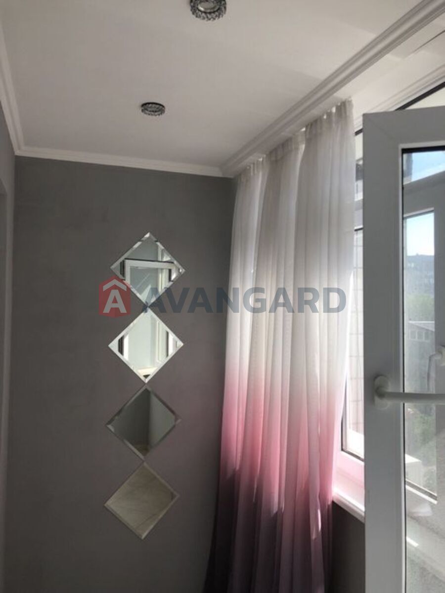 3 ��. ��������, 72/-/7 ��. �., 5/10 ������ ���� 6