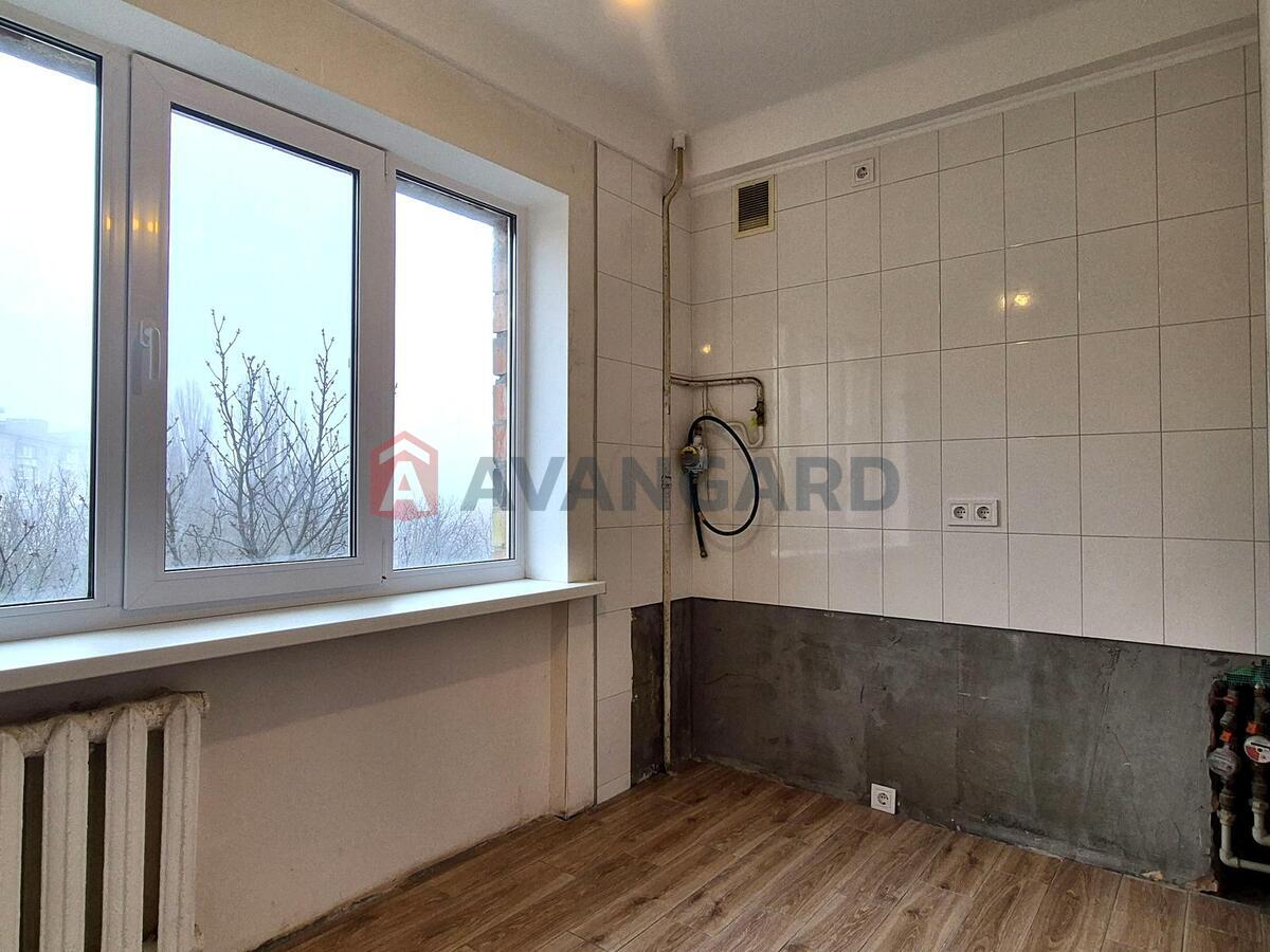 2 ��. ��������, 48.4 / 33.1 / 6.9 �? ��. �., 8/9 ������ ���� 11