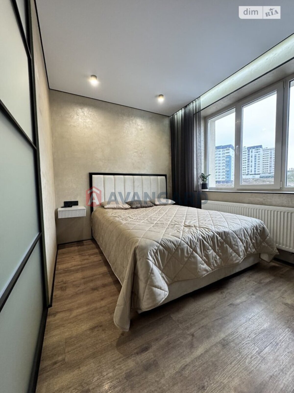 1 ��. ��������, 48/16/16 ��. �., 2/10 ������ ���� 15