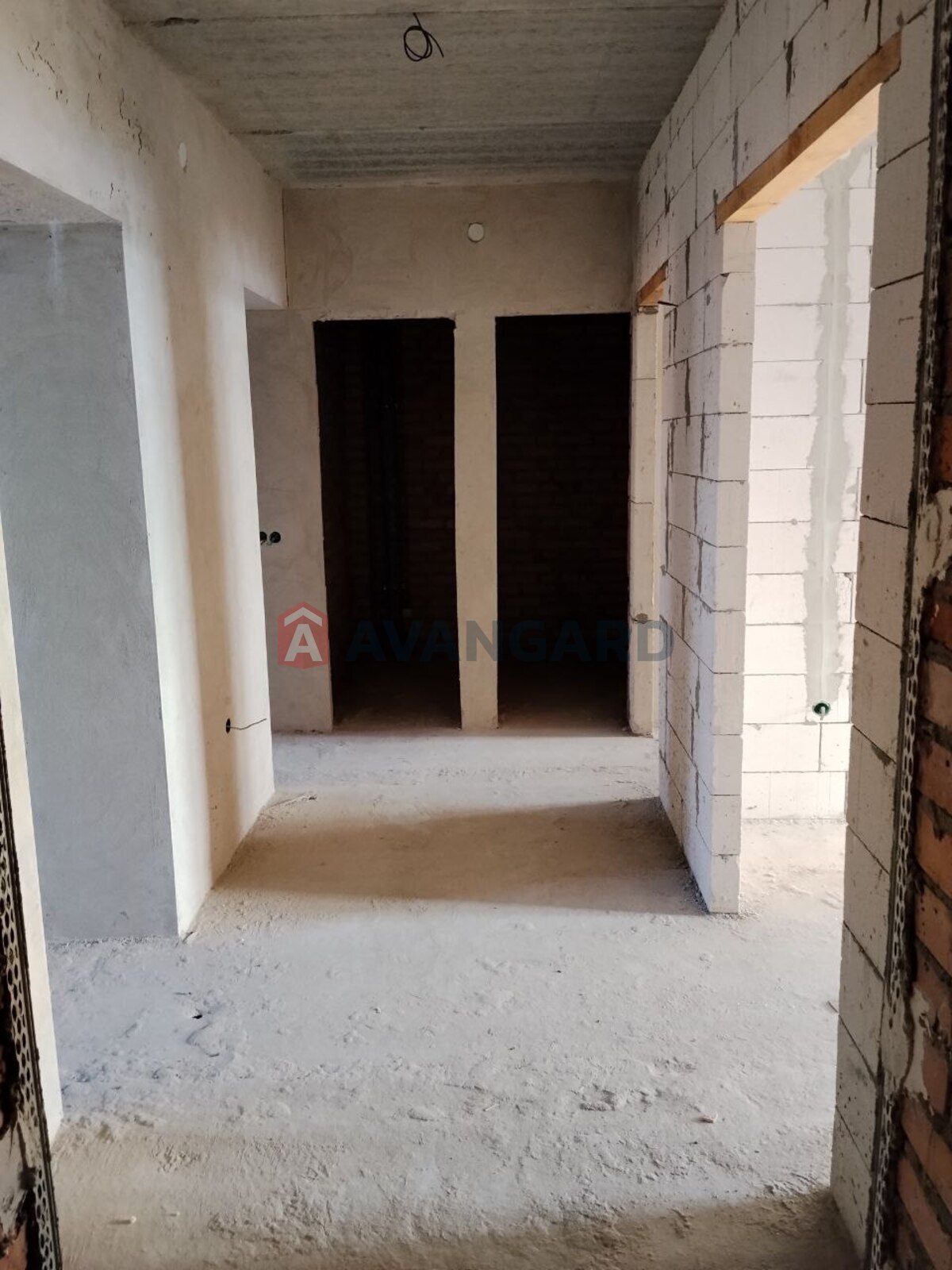 3 ����. ��������, 84,6/-/- ��. �., 9/10 ���� ���� 5