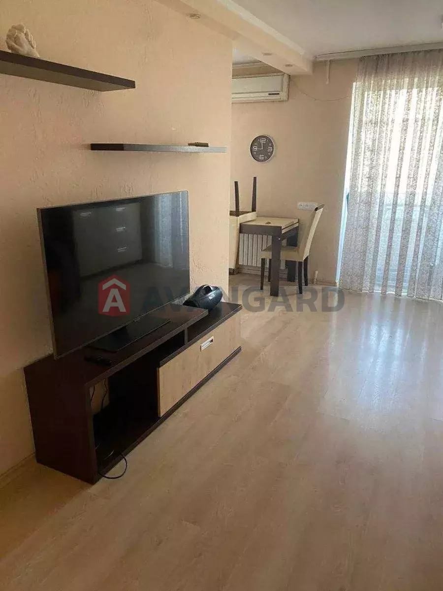 1 ��. ��������, 32/-/5 ��. �., 4/5 ������ ���� 3