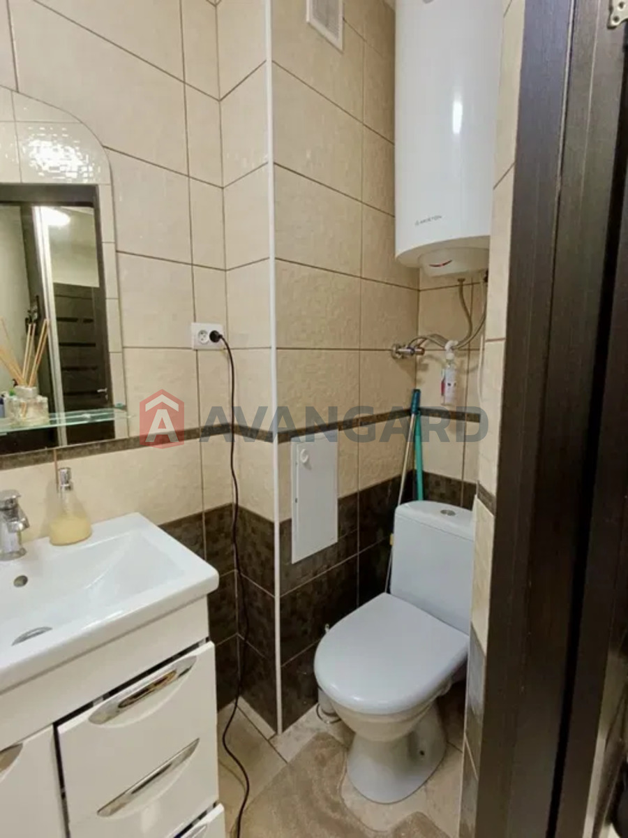 1 ��. ��������, 33/-/8 ��. �., 5/5 ������ ���� 13