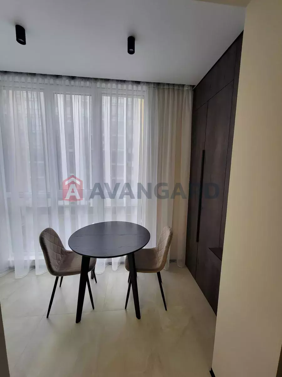 1 ��. ��������, 45/-/18 ��. �., 4/10 ������ ���� 21