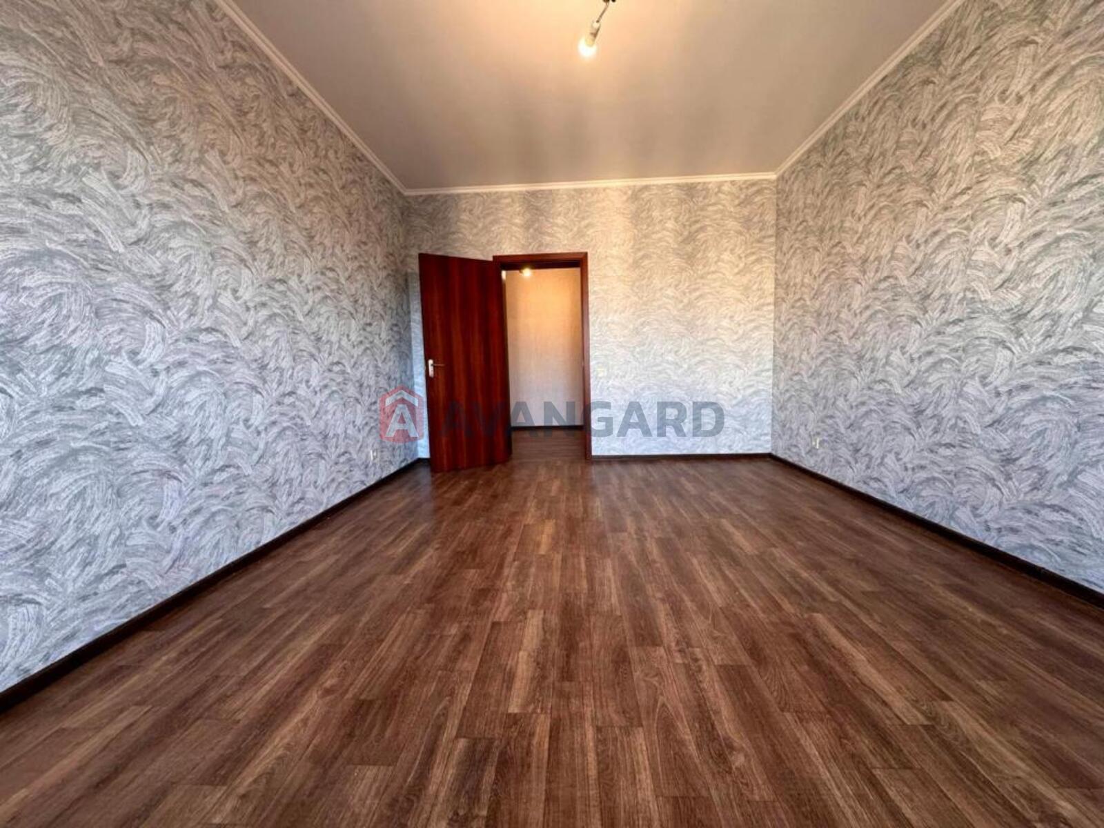 2 ����. ��������, 70/36/17 ��. �., 5/5 ���� ���� 2