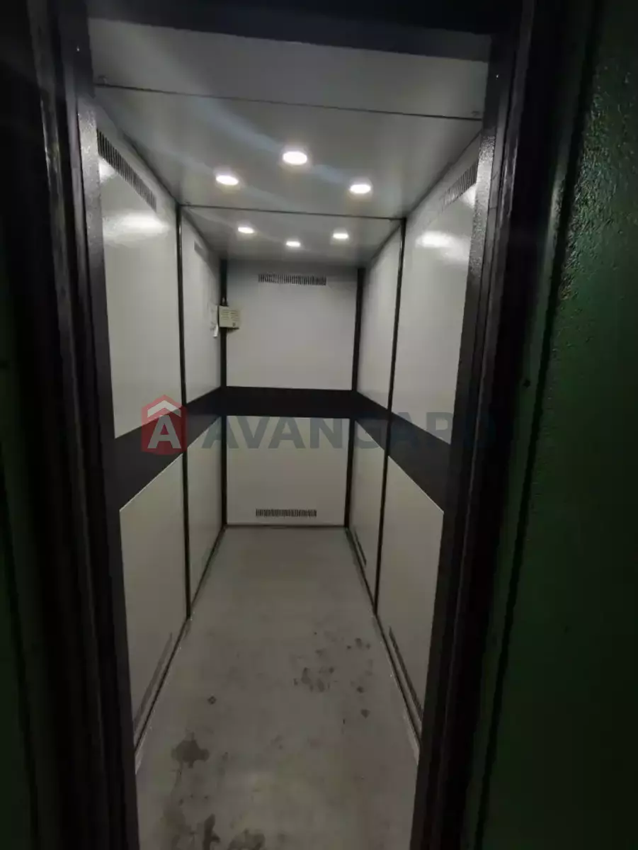 2 ��. ��������, 54/27/9 ��. �., 10/14 ������ ���� 21