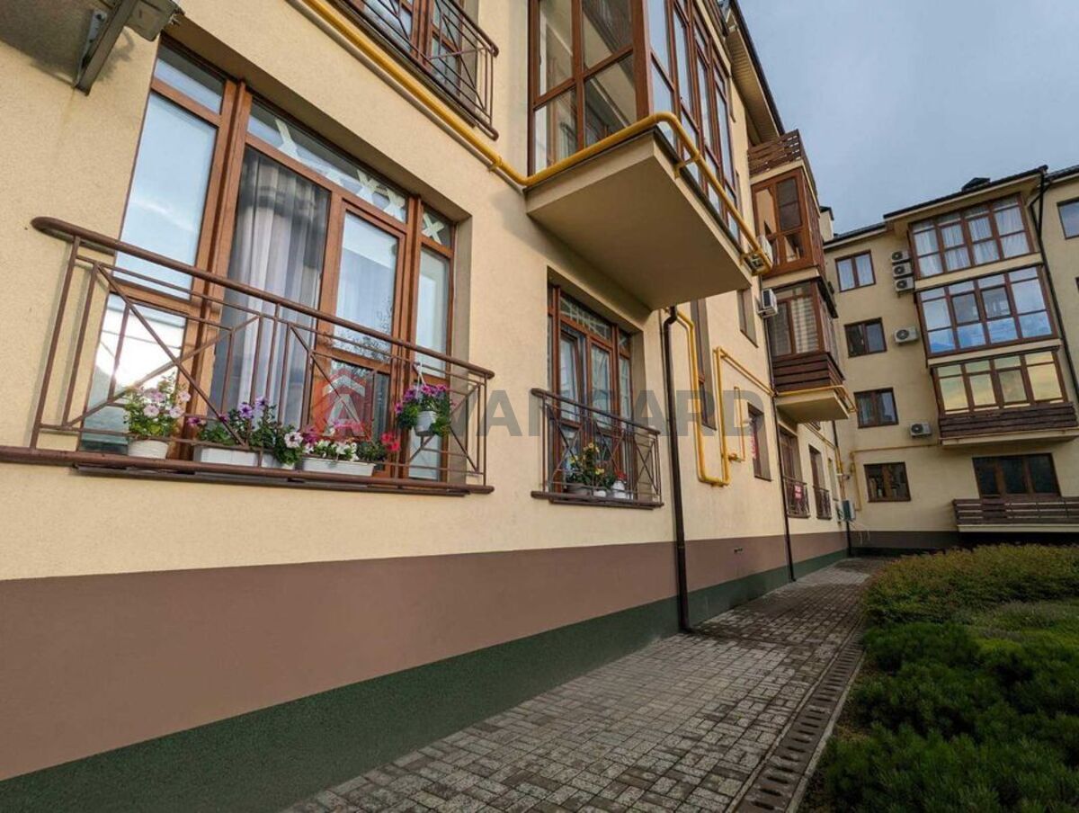 3 ����. ��������, 107/-/15 ��. �., 1/4 ���� ���� 18