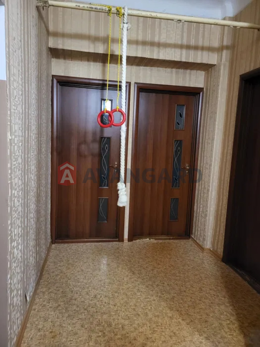 3 ��. ��������, 73/-/9 ��. �., 3/4 ������ ���� 7