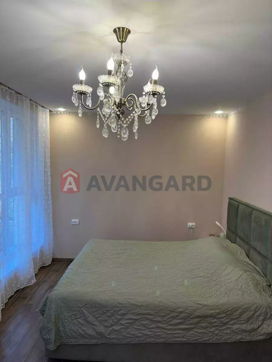 2 ��. ��������, 72/-/8 ��. �., 1/5 ������ ���� 8