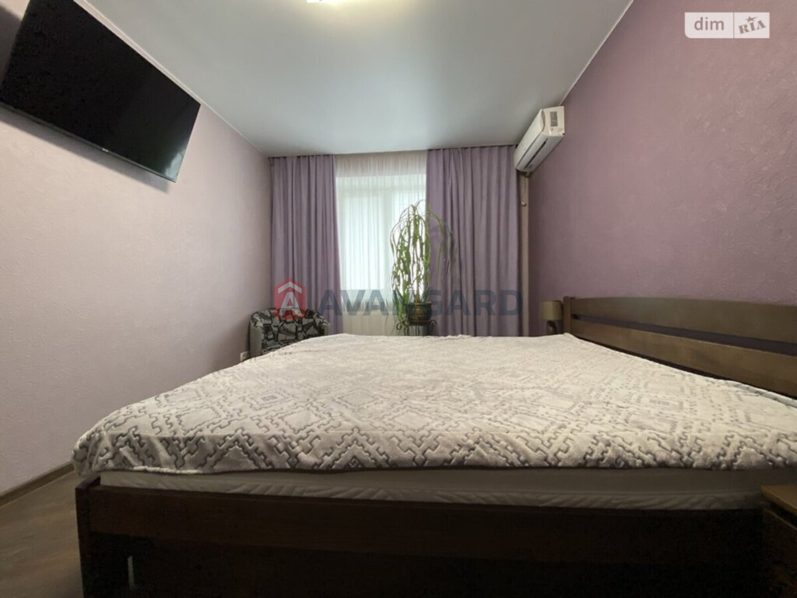 3 ��. ��������, 98/67/14 ��. �., 1/5 ������ ���� 29