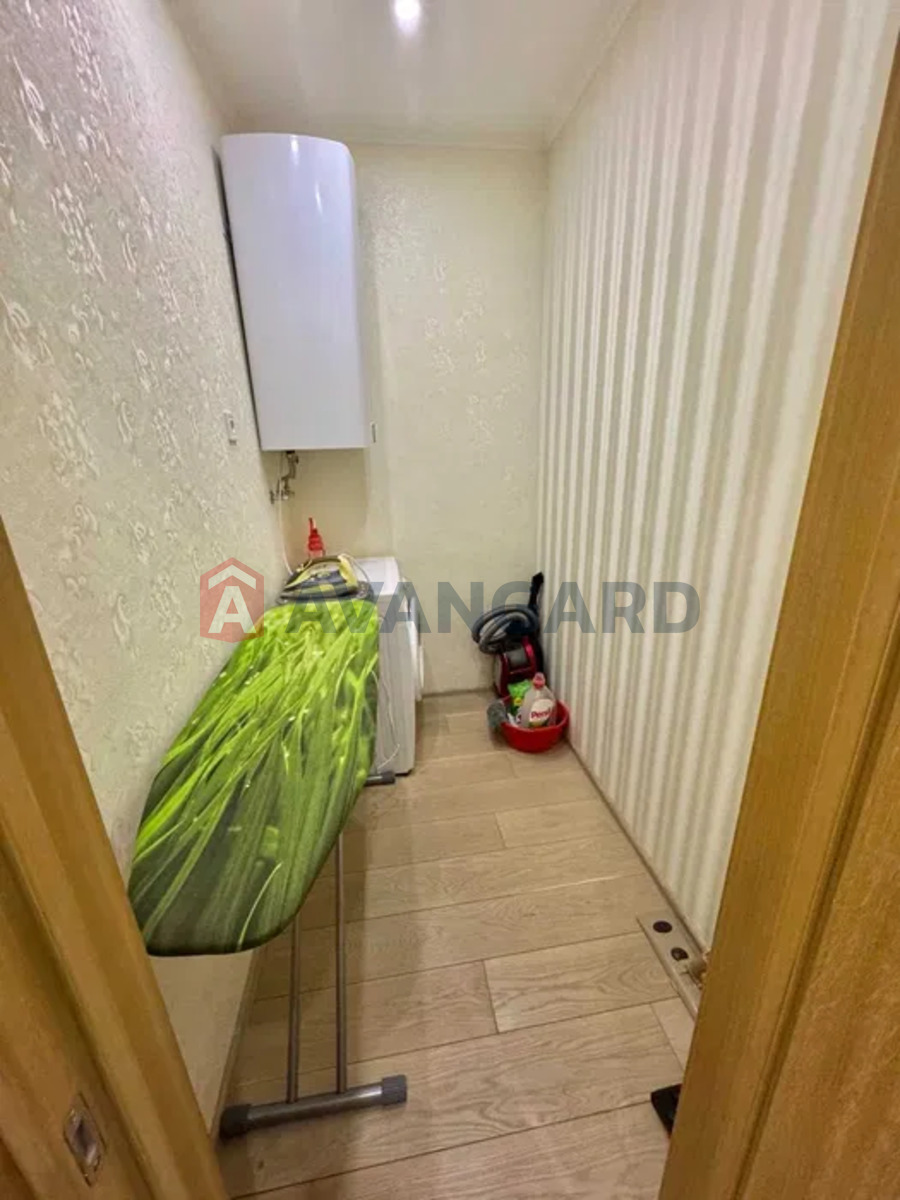 1 ��. ��������, 59/-/18 ��. �., 9/12 ������ ���� 10