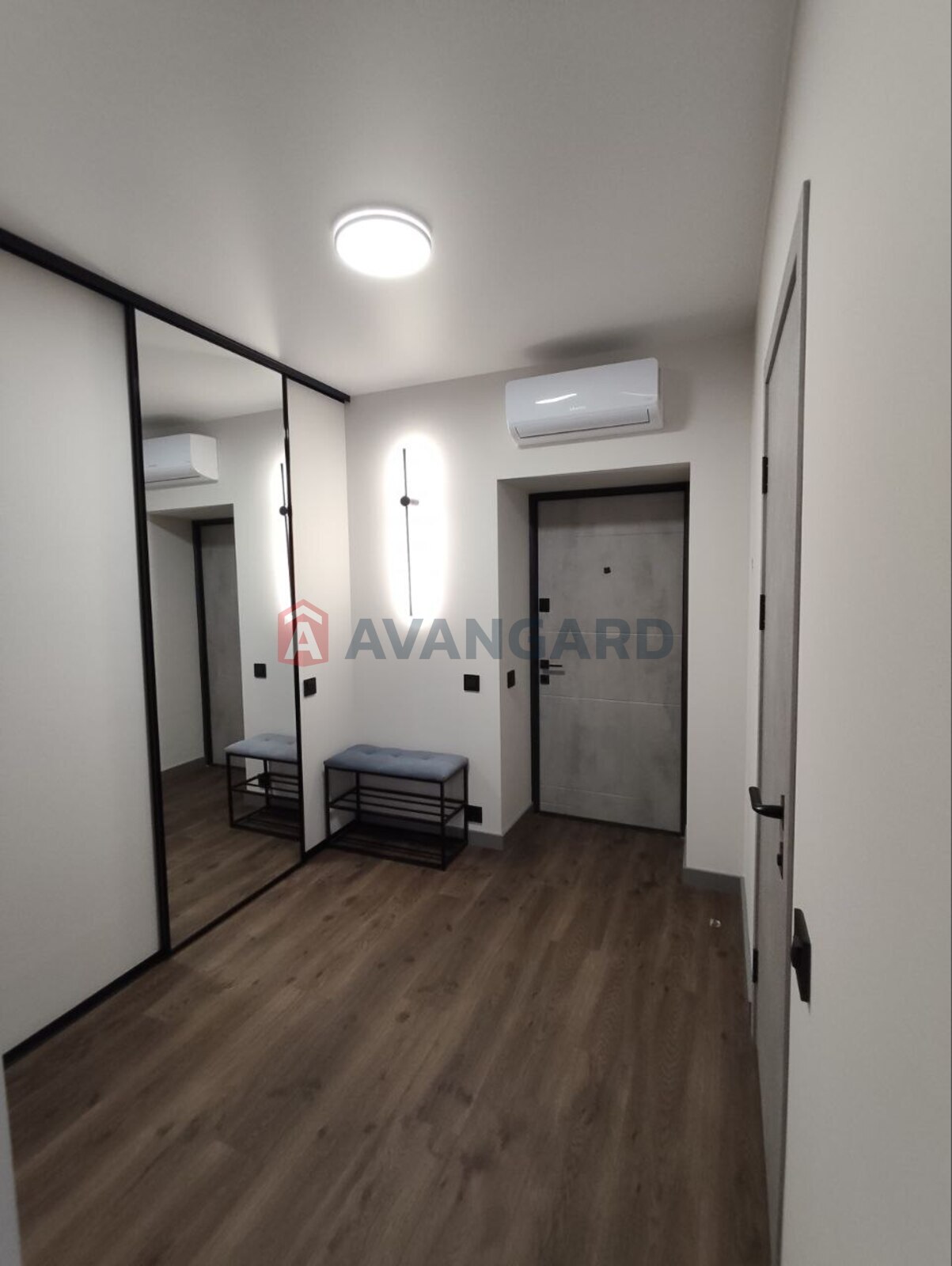 1 ��. ��������, 45/-/15 ��. �., 5/10 ������ ���� 9