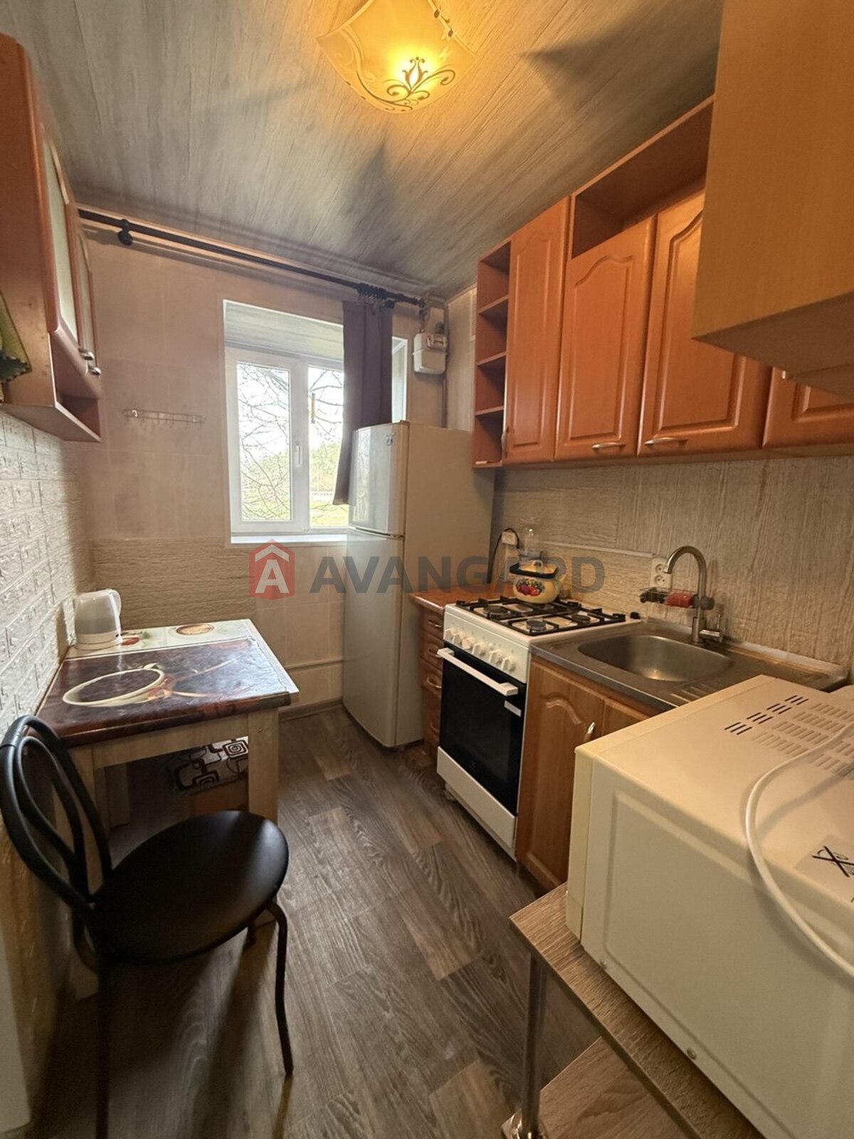 2 ��. ��������, 38/-/7 ��. �., 1/2 ������ ���� 17