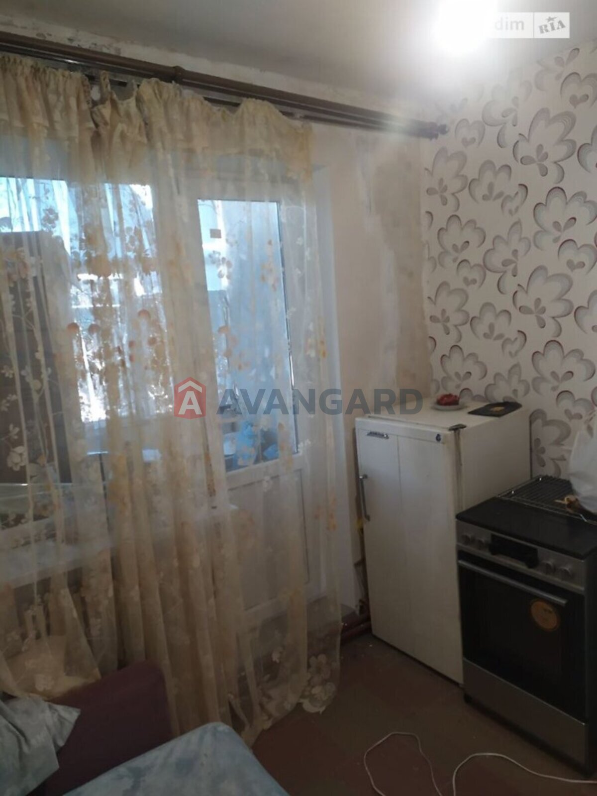 3 . , 64/49/8 . ., 9/9   5