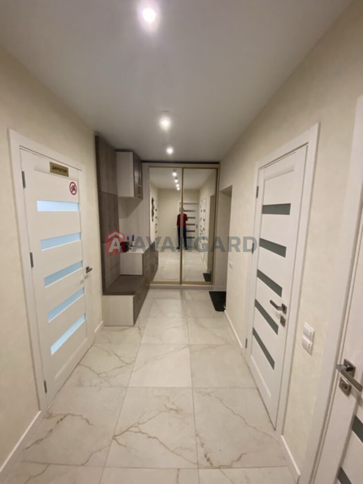 2 ����. ��������, 80/-/18 ��. �., 9/12 ���� ���� 16