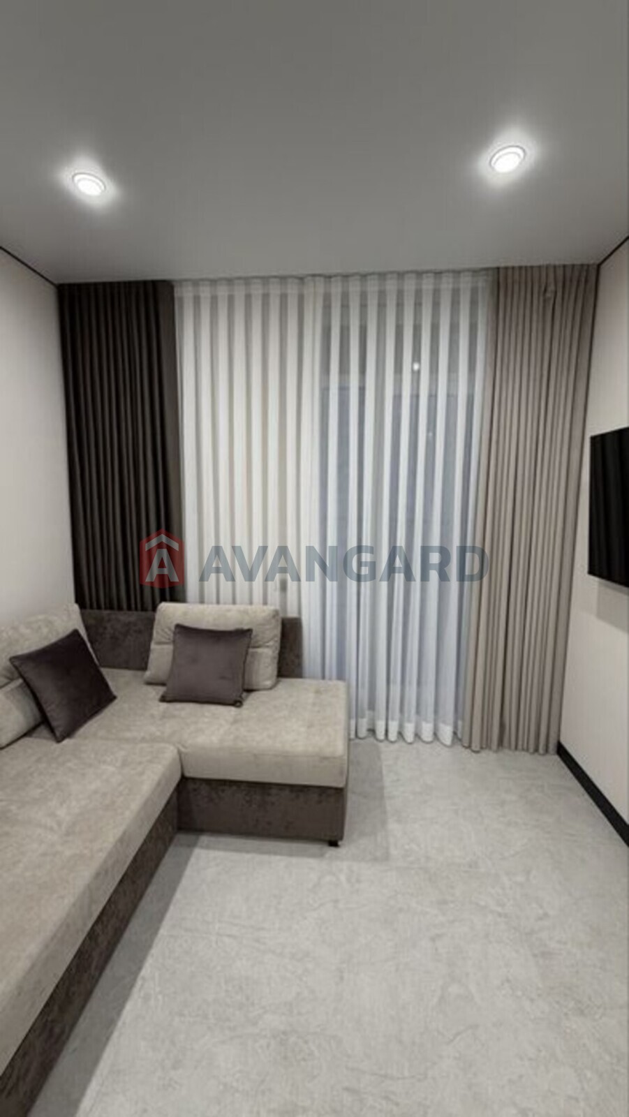 1 ����. ��������, 43/-/17 ��. �., 4/10 ���� ���� 5