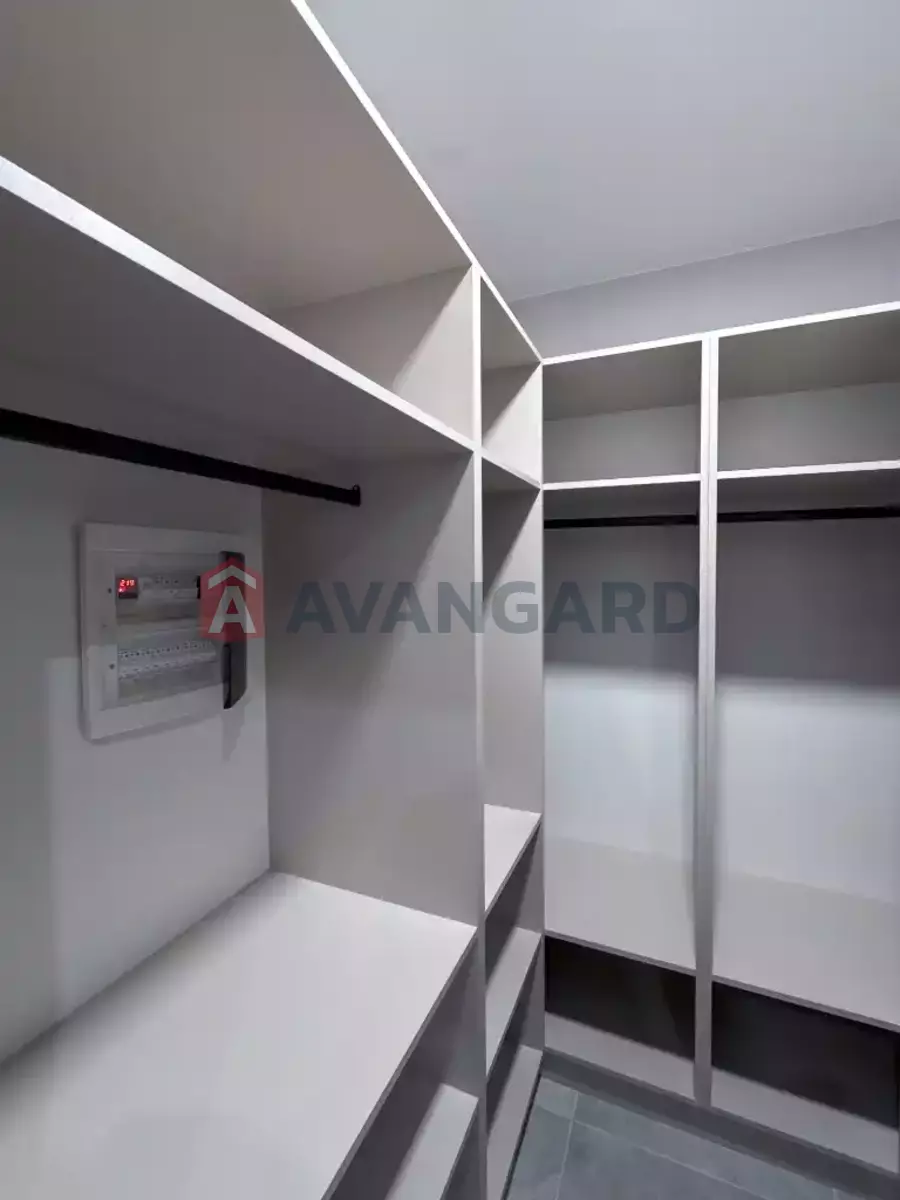 2 ��. ��������, 45/-/- ��. �., 9/10 ������ ���� 16