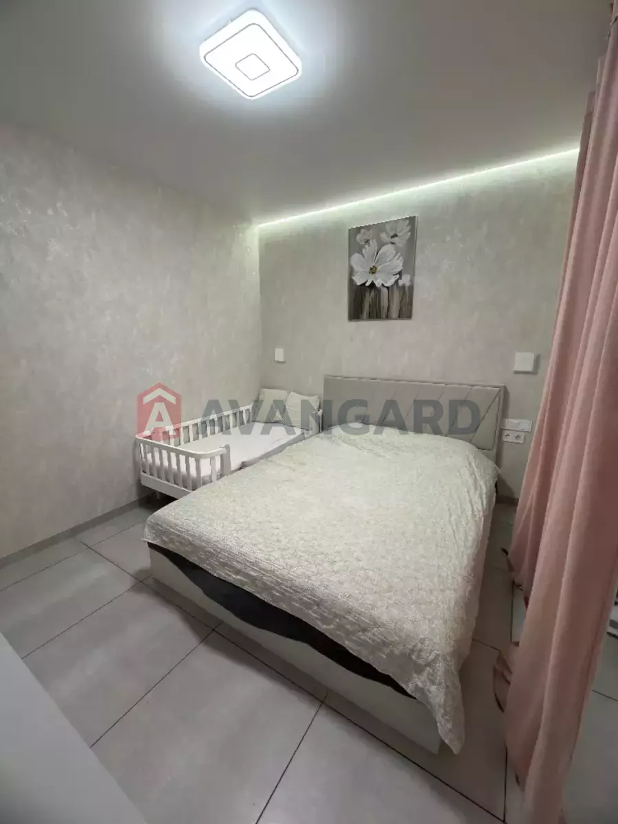 1 ��. ��������, 49/-/- ��. �., 10/12 ������ ���� 14