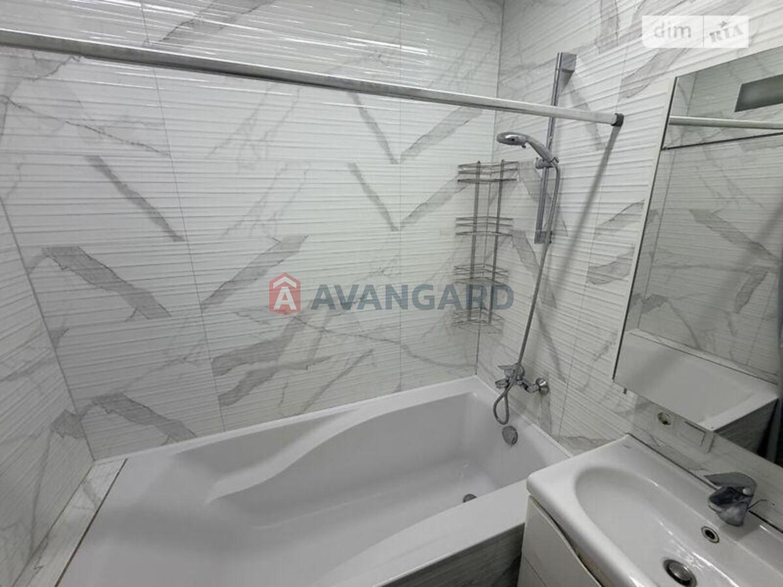 2 ��. ��������, 62/44/15 ��. �., 5/14 ������ ���� 22