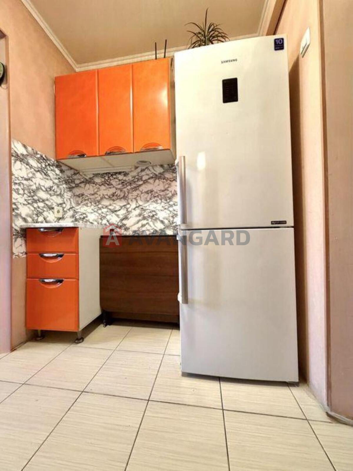 1 ��. ��������, 24/-/4 ��. �., 4/5 ������ ���� 6