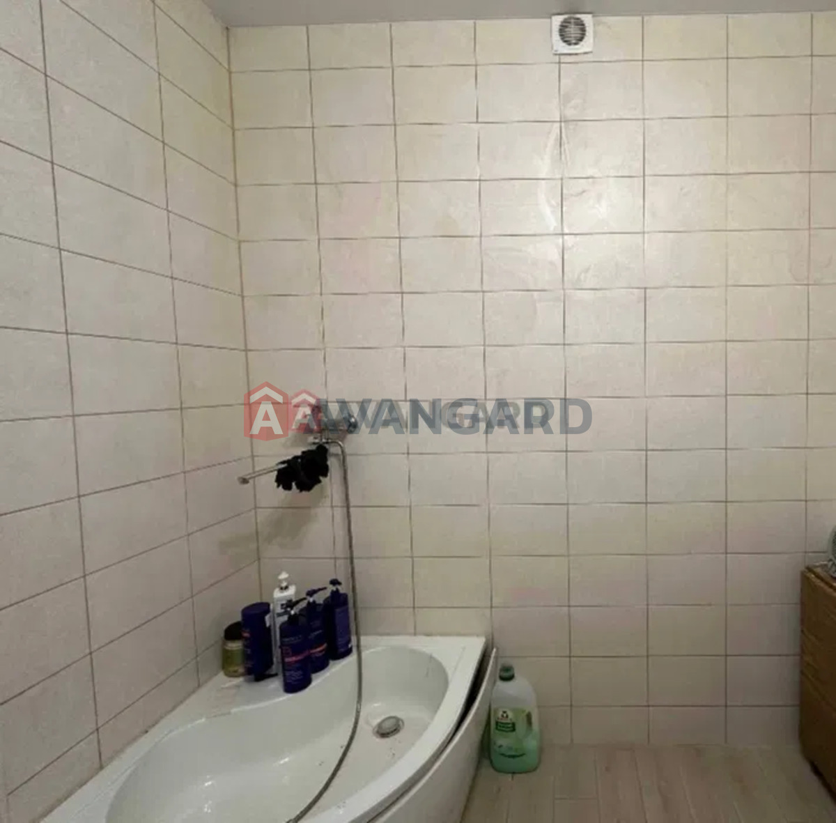 3 ��. ��������, 70/-/9 ��. �., 1/4 ������ ���� 14