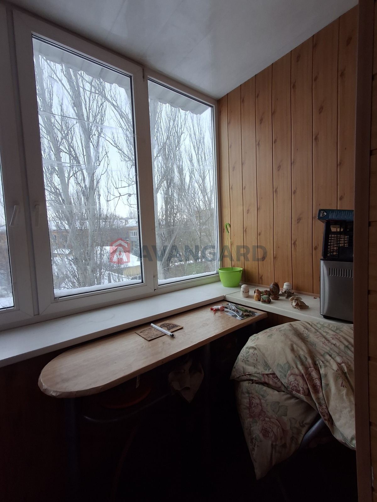 2 ����. ��������, 54/30/11 ��. �., 4/4 ���� ���� 5