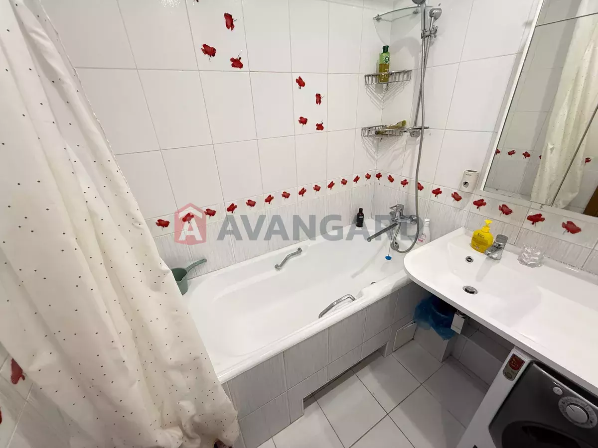 3 ����. ��������, 100/-/13 ��. �., 7/10 ���� ���� 20
