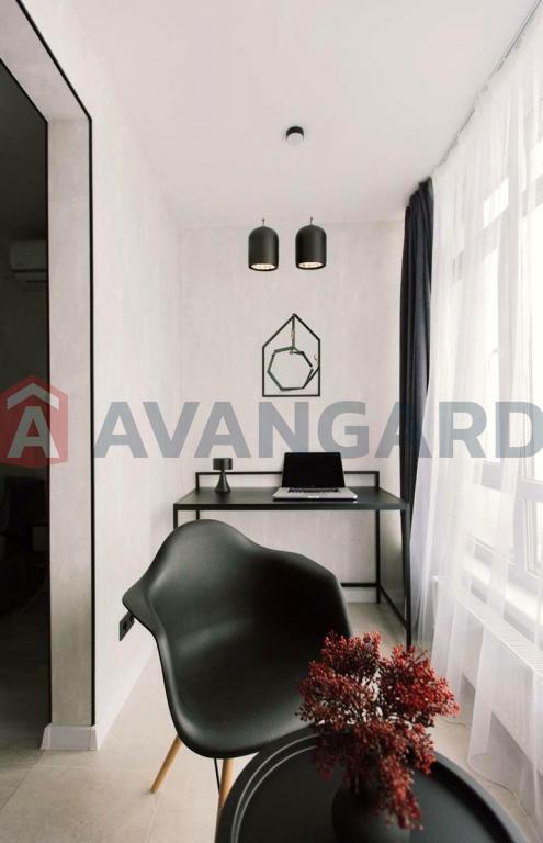 2 ��. ��������, 78/44/24 ��. �., 23/25 ������ ���� 1