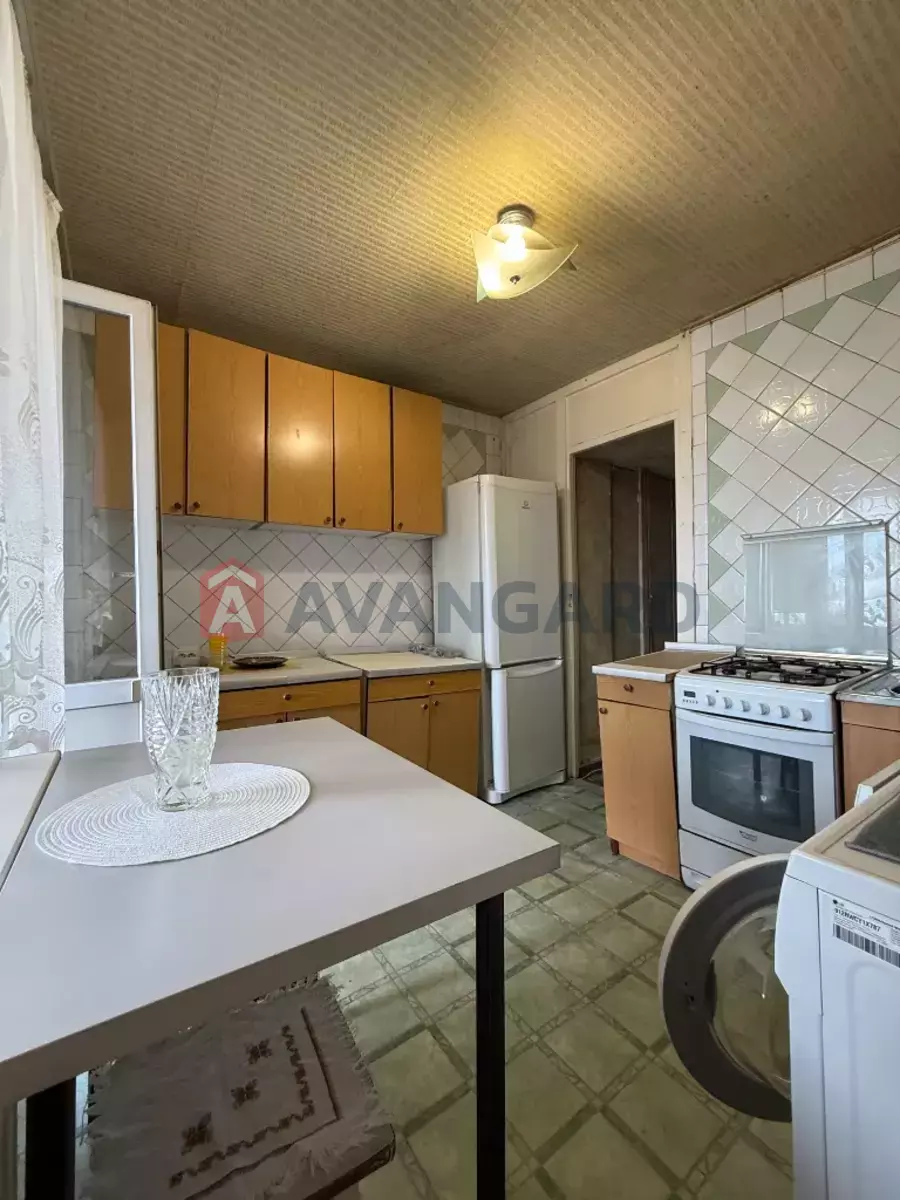 2 ����. ��������, 56/28/8 ��. �., 11/16 ���� ���� 23