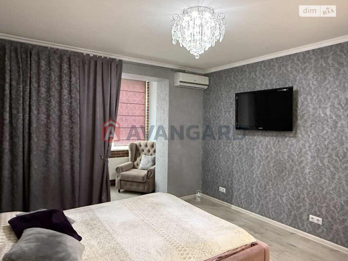 1 ��. ��������, 46/22/13 ��. �., 8/12 ������ ���� 11