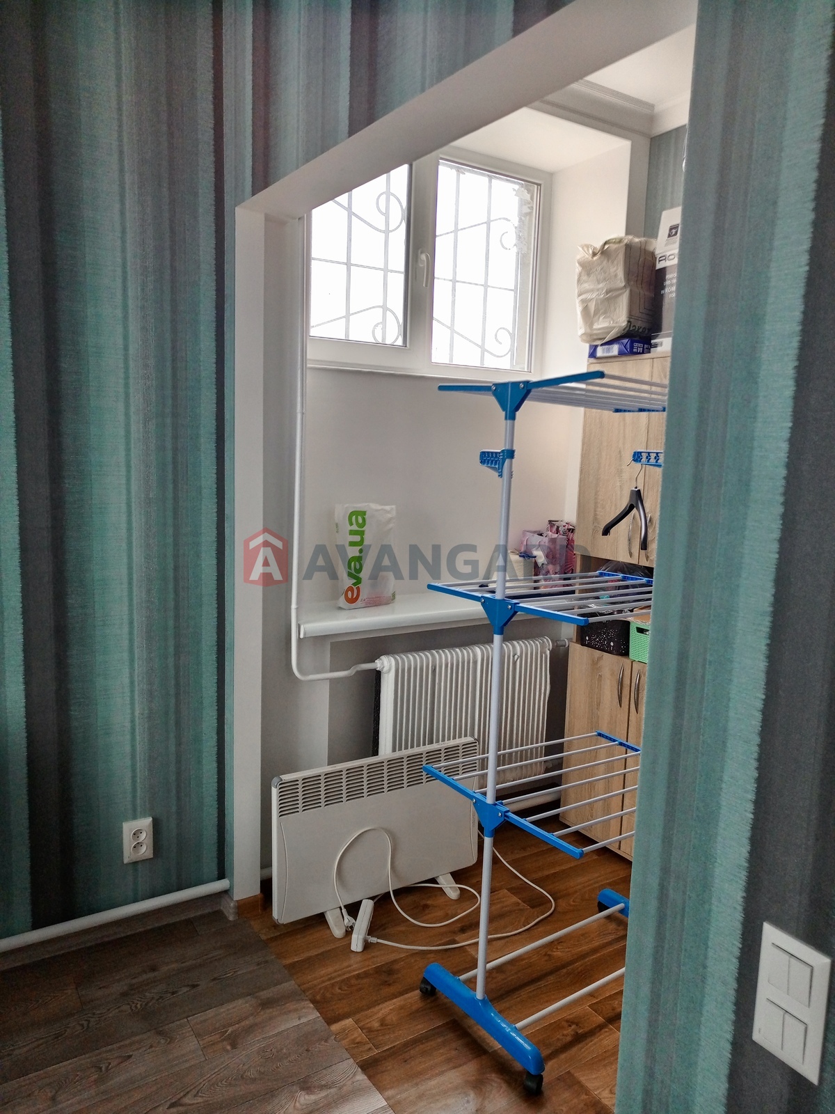 2 ��. ��������, 54/-/9 ��. �., 1/2 ������ ���� 3