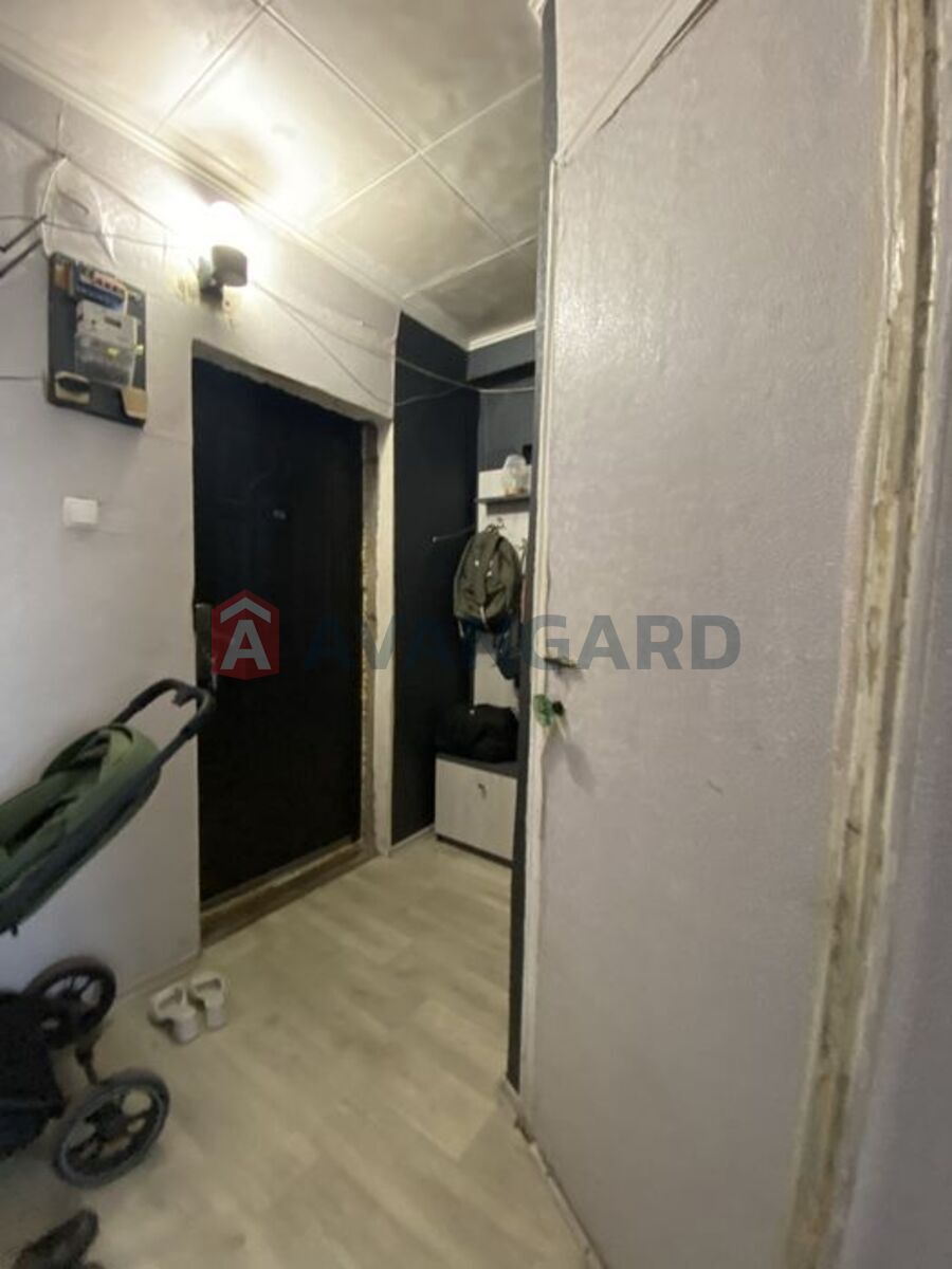 1 ��. ��������, 30/-/6 ��. �., 4/5 ������ ���� 5