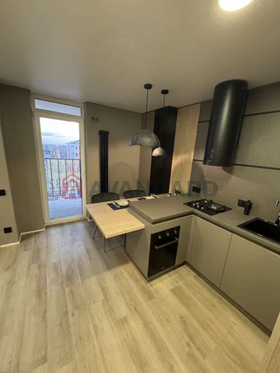 1 ��. ��������, 44/-/12 ��. �., 9/9 ������ ���� 1