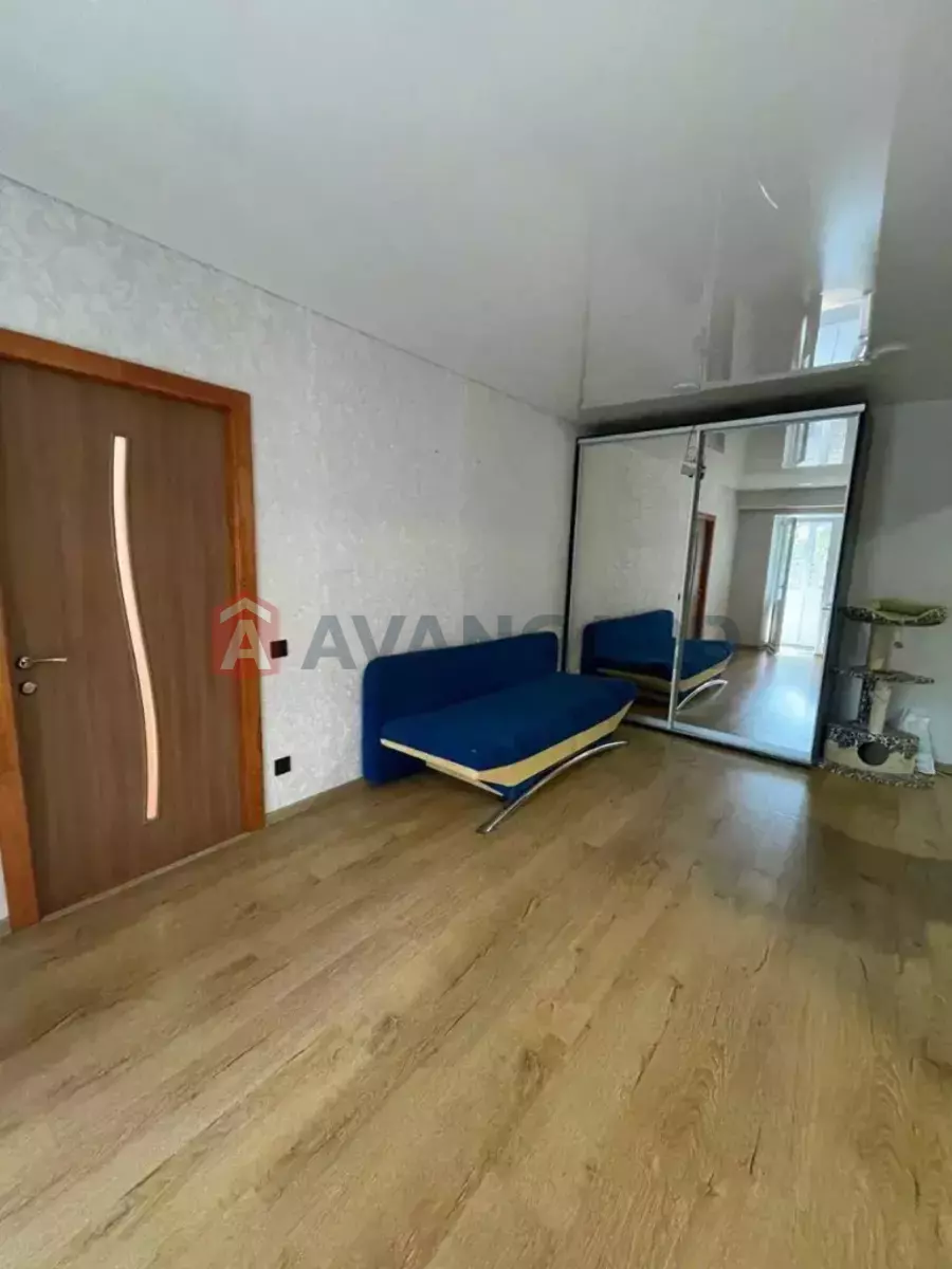 1 ��. ��������, 45/-/- ��. �., 5/5 ������ ���� 2