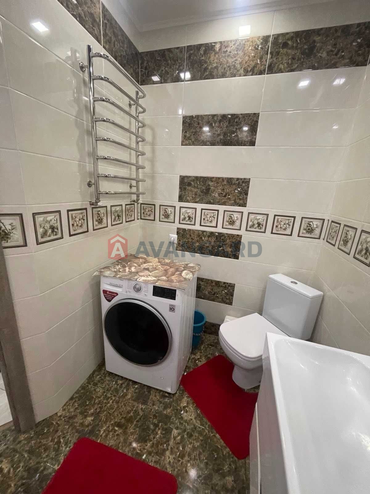 2 ��. ��������, 79,9/43,6/18,1 ��. �., 10/10 ������ ���� 3