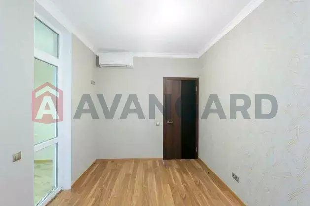 2 ����. ��������, 58/-/12 ��. �., 20/24 ���� ���� 4